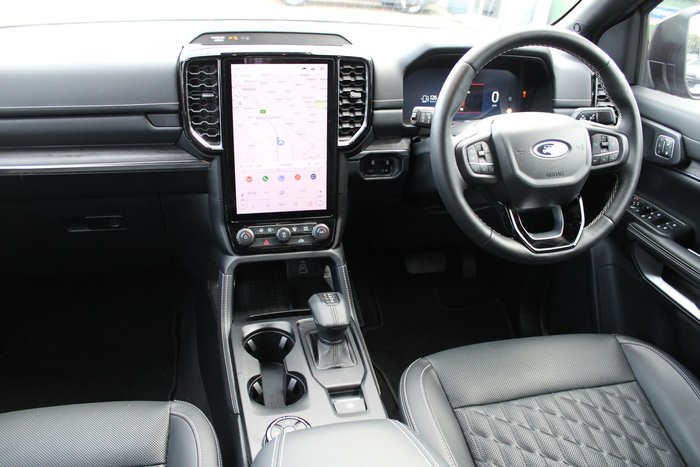 2024 Ford Everest Platinum