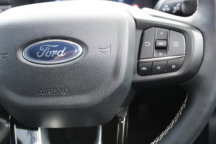2024 Ford Everest Platinum
