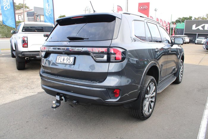 2024 Ford Everest Platinum