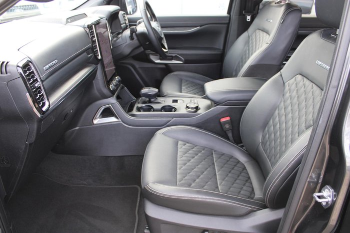 2024 Ford Everest Platinum