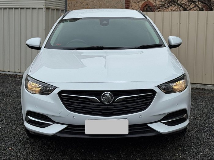2020 Holden Commodore LT