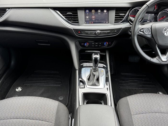 2020 Holden Commodore LT