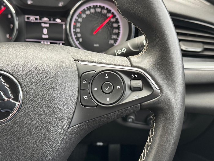 2020 Holden Commodore LT