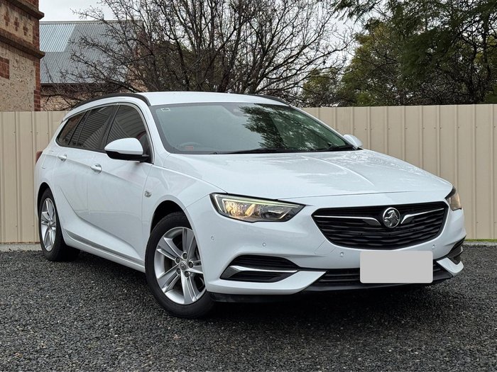 2020 Holden Commodore LT