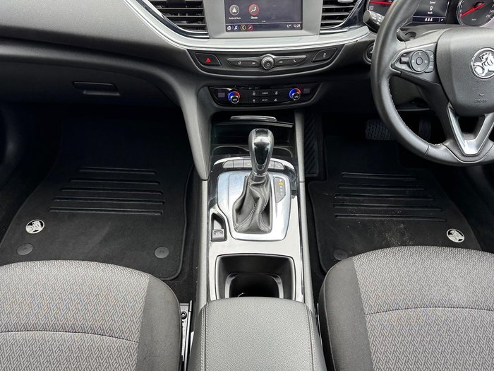 2020 Holden Commodore LT