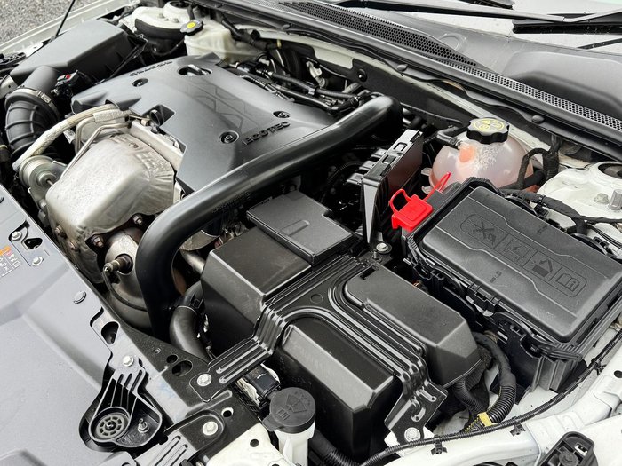 2020 Holden Commodore LT