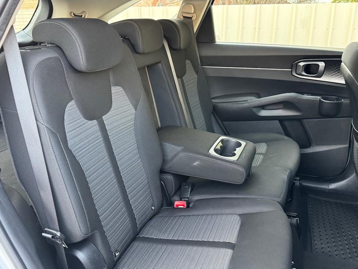 2022 Kia Sorento Sport