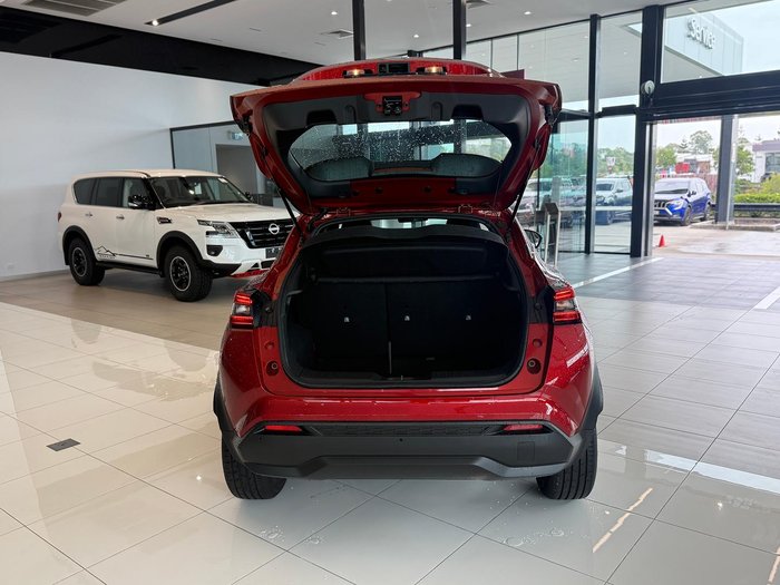 2024 Nissan JUKE ST+