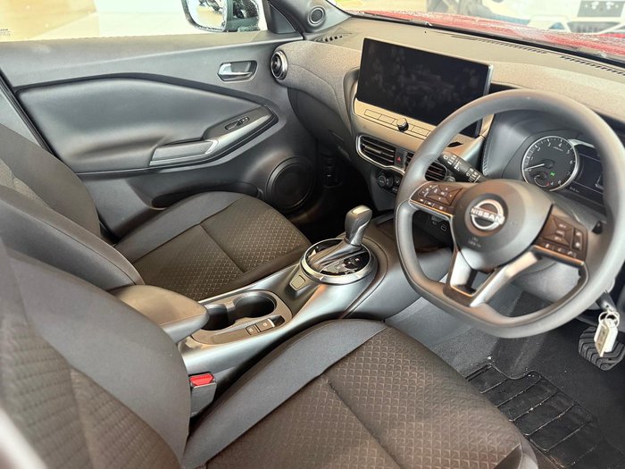 2024 Nissan JUKE ST+