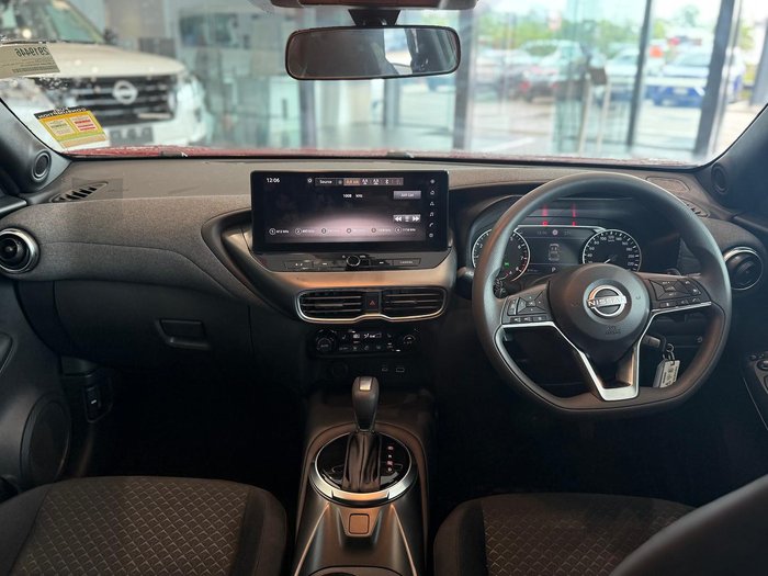 2024 Nissan JUKE ST+