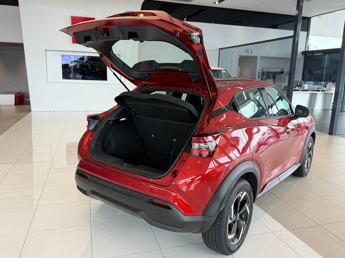 2024 Nissan JUKE ST+