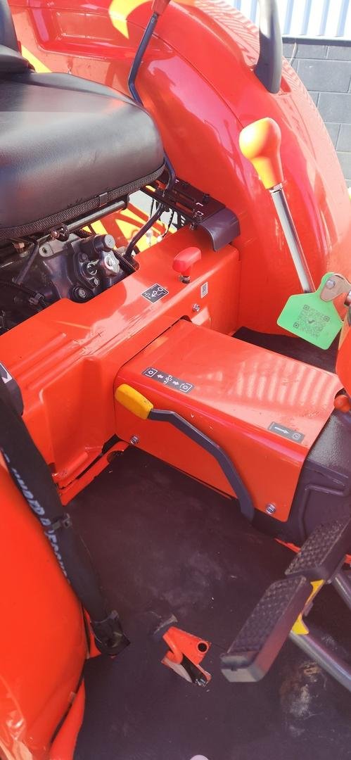 Kubota L3800