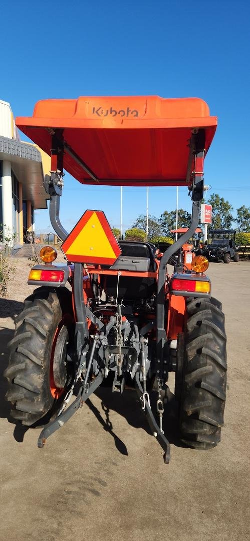 Kubota L3800