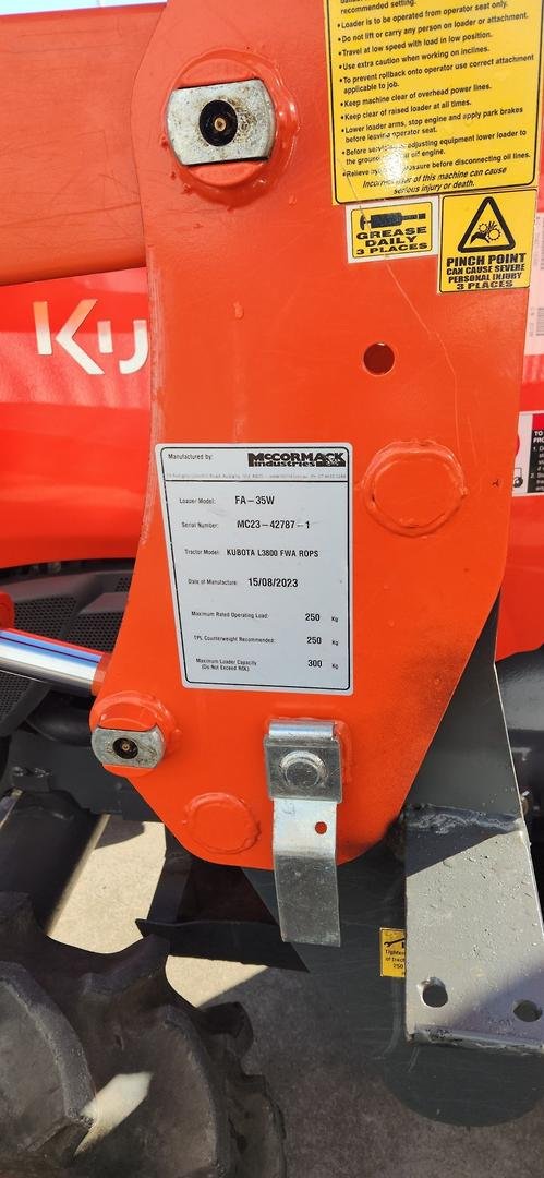 Kubota L3800