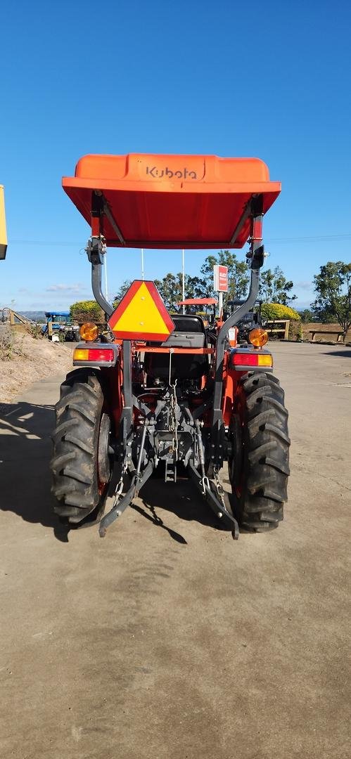 Kubota L3800