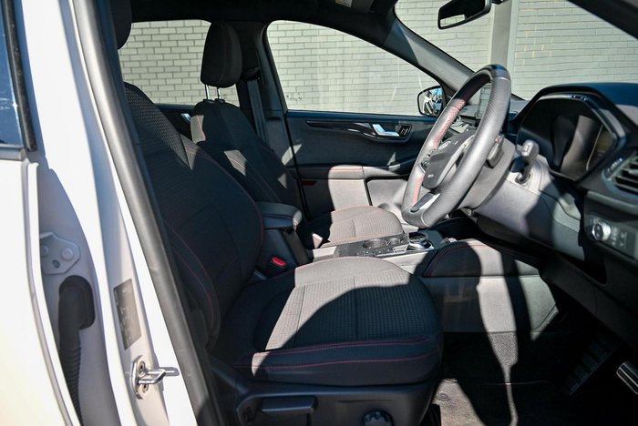 2021 Ford Escape ST-Line