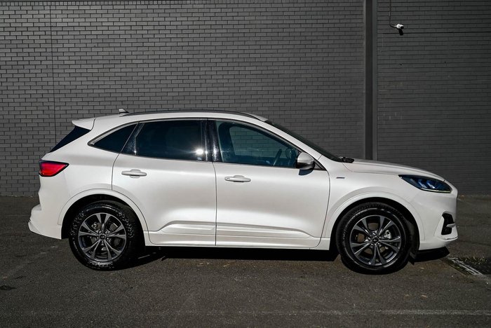 2021 Ford Escape ST-Line