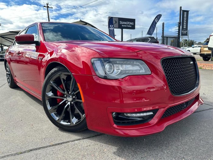 2016 Chrysler 300 SRT Hyperblack