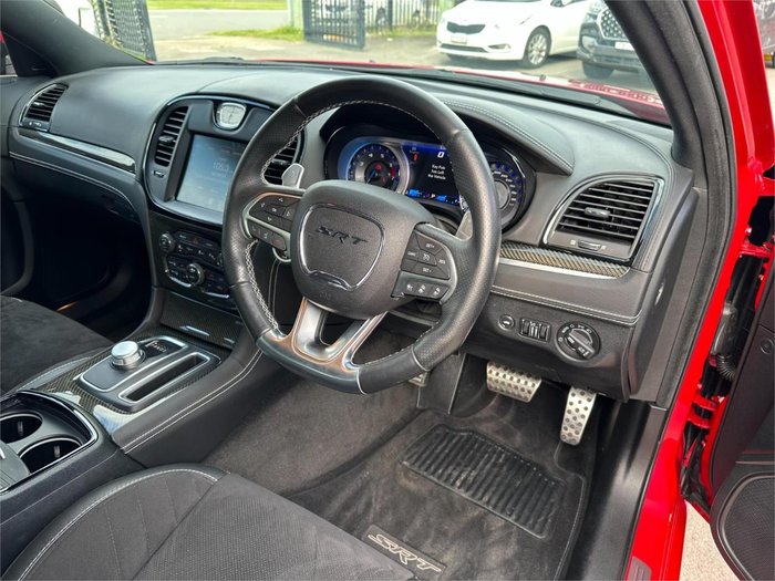 2016 Chrysler 300 SRT Hyperblack