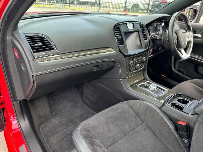 2016 Chrysler 300 SRT Hyperblack