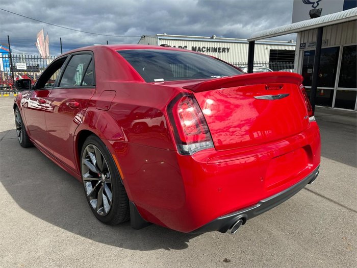 2016 Chrysler 300 SRT Hyperblack