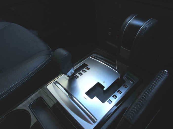 2020 Mitsubishi Pajero GLS