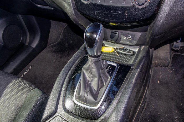 2021 Nissan X-TRAIL ST