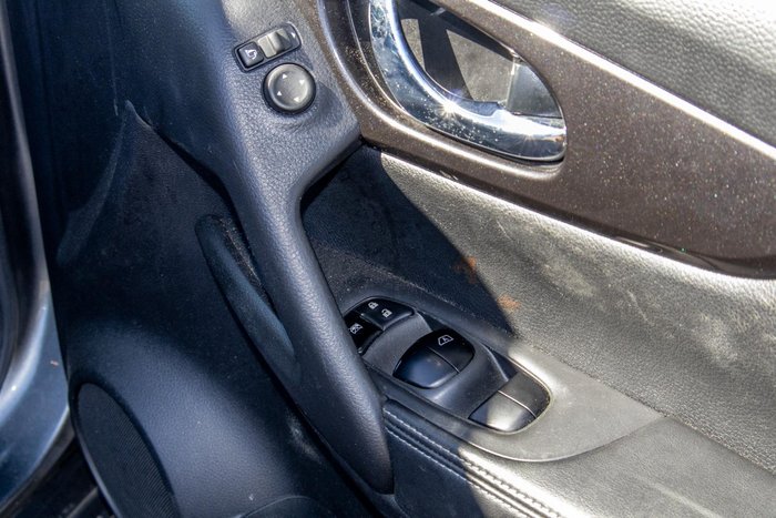 2021 Nissan X-TRAIL ST