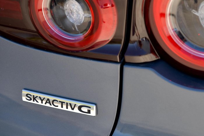 2025 Mazda 3 G20 Touring