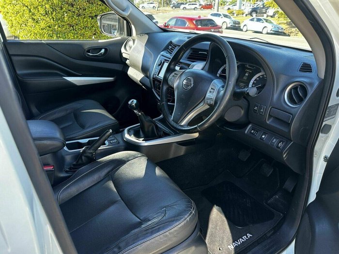 2017 Nissan Navara ST-X