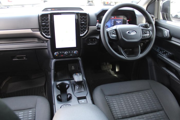 2024 Ford Everest Ambiente