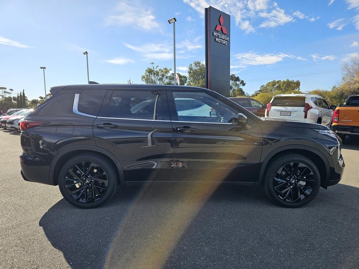 2024 Mitsubishi Outlander Black Edition