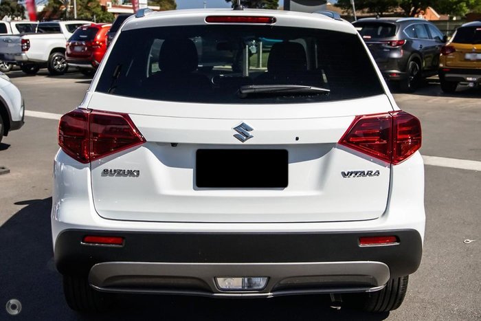 2024 Suzuki Vitara 2WD