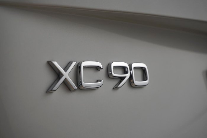 2024 Volvo XC90 Ultra T8 Plug-In Hybrid