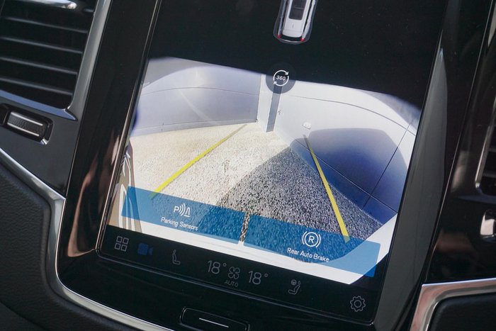 2024 Volvo XC90 Ultra T8 Plug-In Hybrid