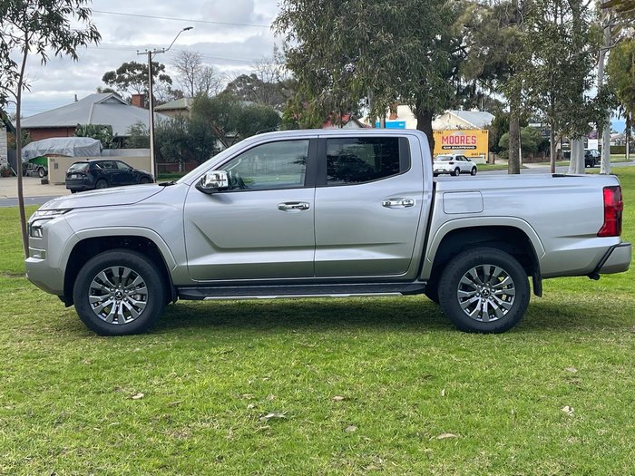 2024 Mitsubishi Triton GLS