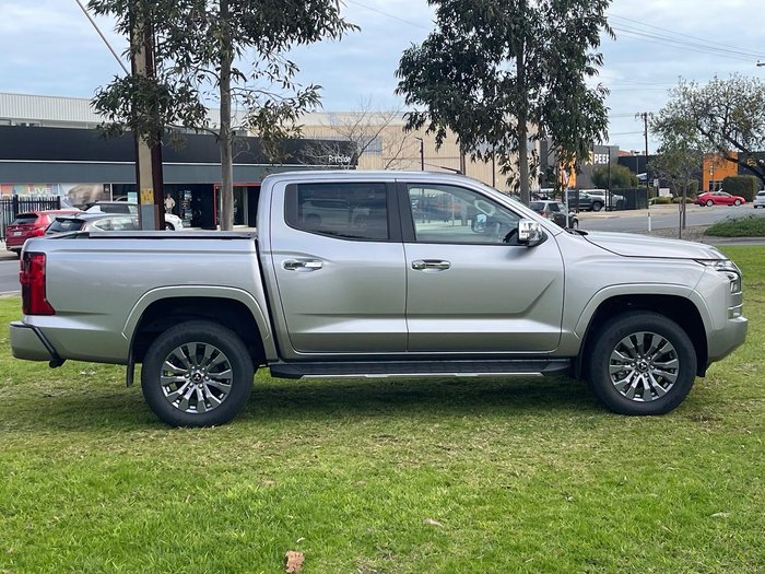 2024 Mitsubishi Triton GLS