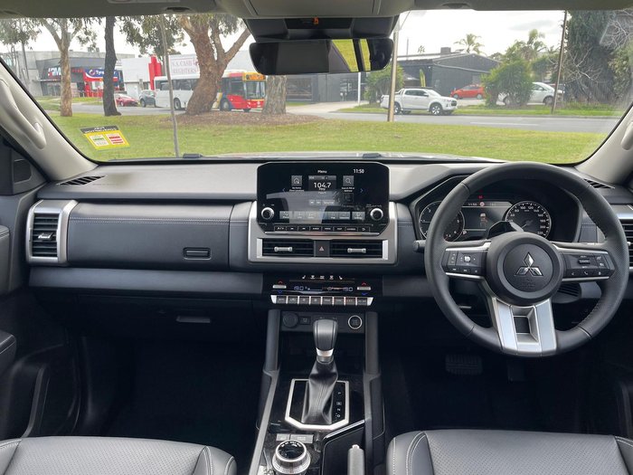 2024 Mitsubishi Triton GLS