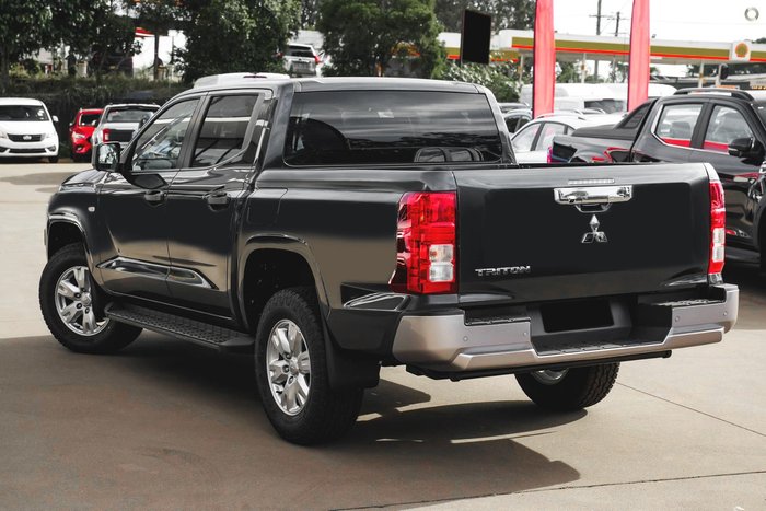 2024 Mitsubishi Triton GLX+
