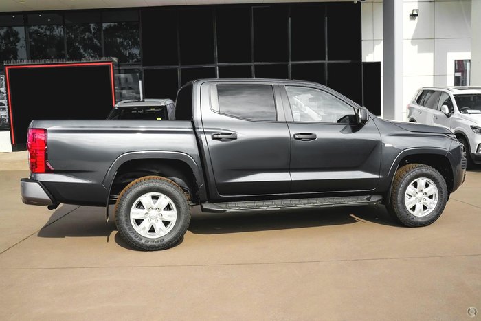 2024 Mitsubishi Triton GLX+