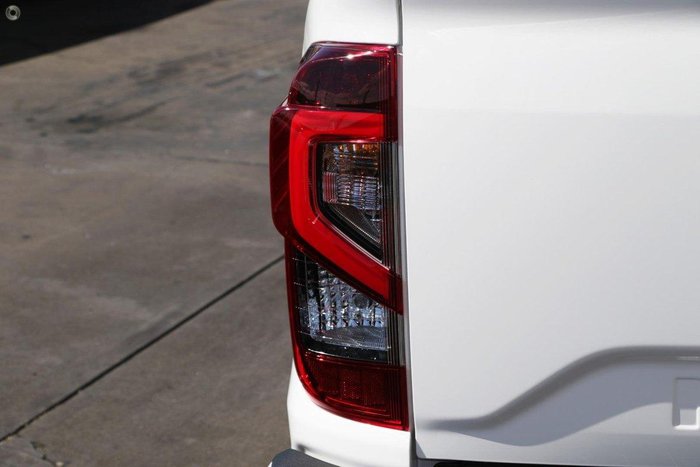 2025 Nissan Navara ST-X D23 MY25 4X4 Dual Range White Pearl