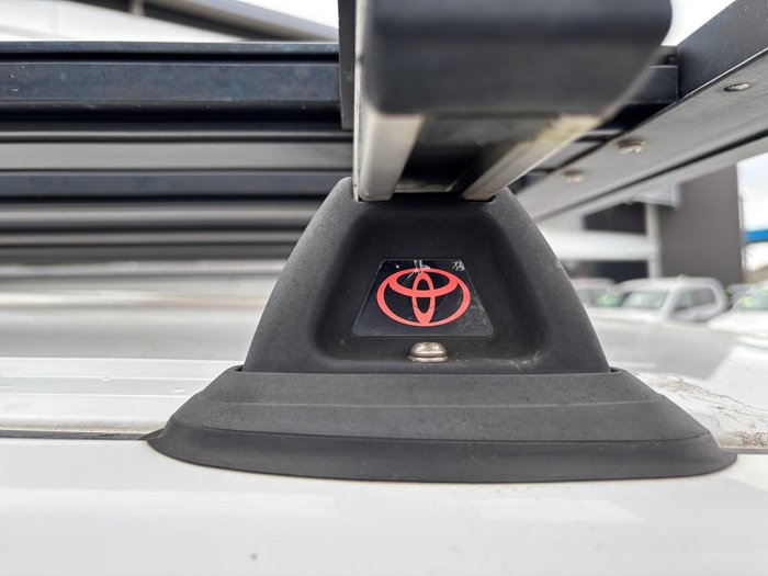 2011 Toyota Landcruiser GXL