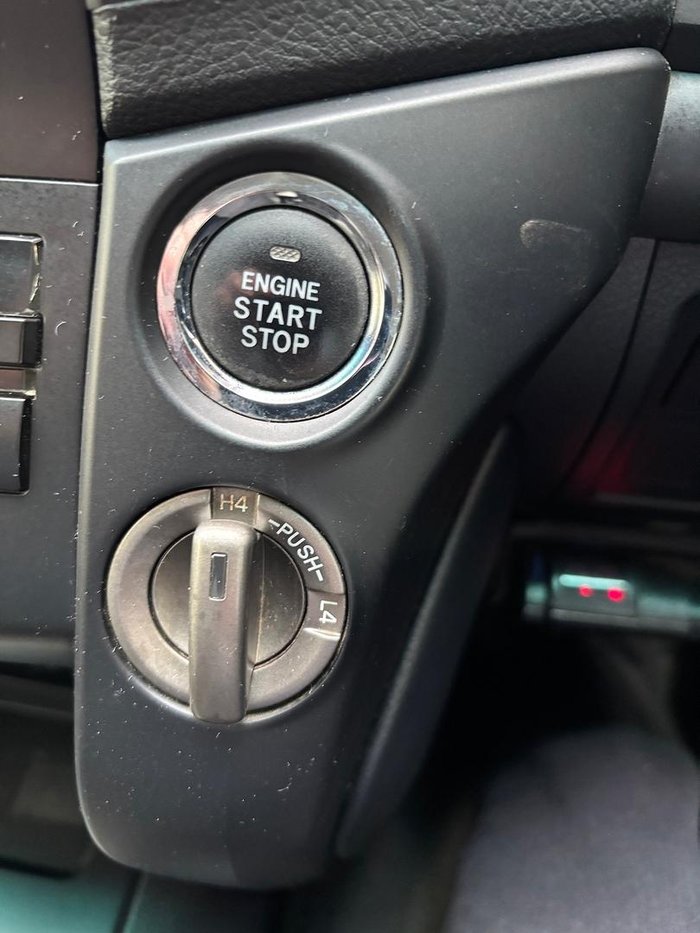 2011 Toyota Landcruiser GXL