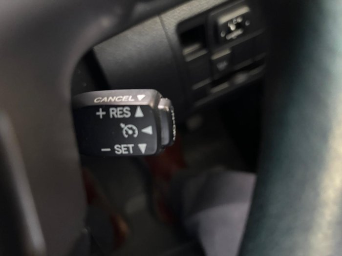 2011 Toyota Landcruiser GXL