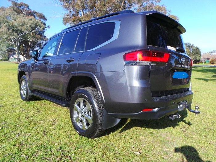 2022 Toyota Landcruiser VX