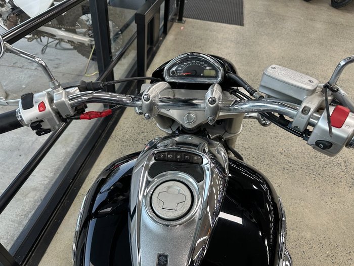 2009 Suzuki VZ800 (BOULEVARD M50) BLACK