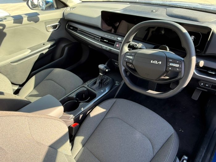 2025 Kia K4 Sport