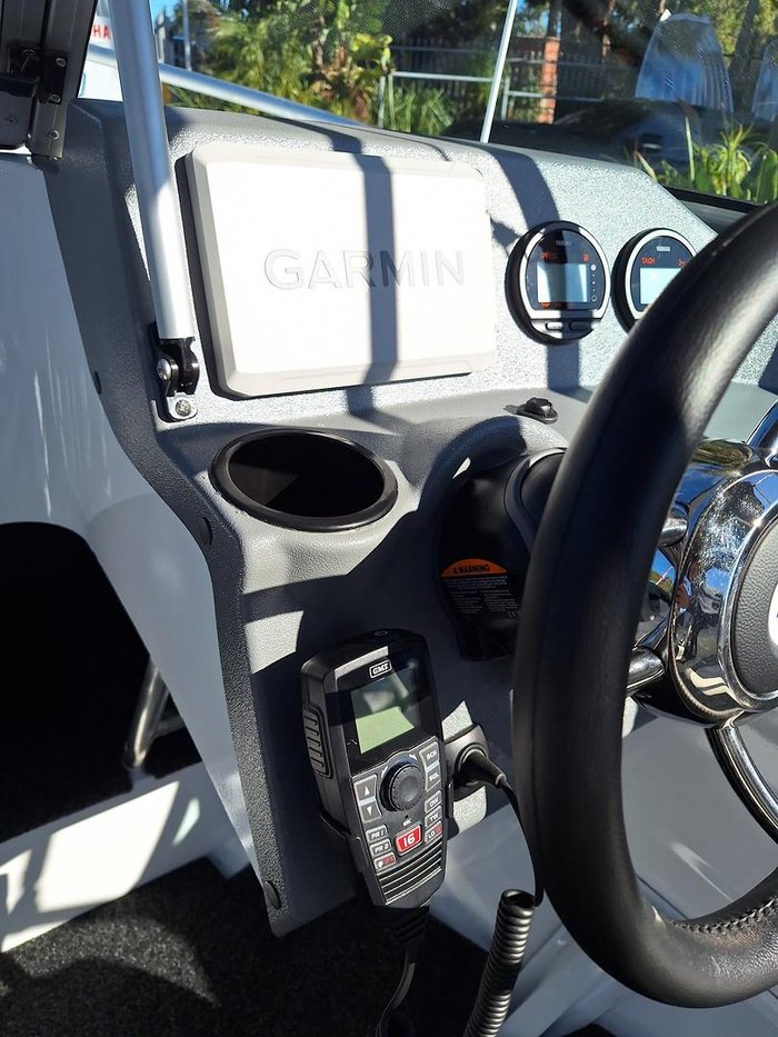 2025 QUINTREX 430 Fishabout Pro