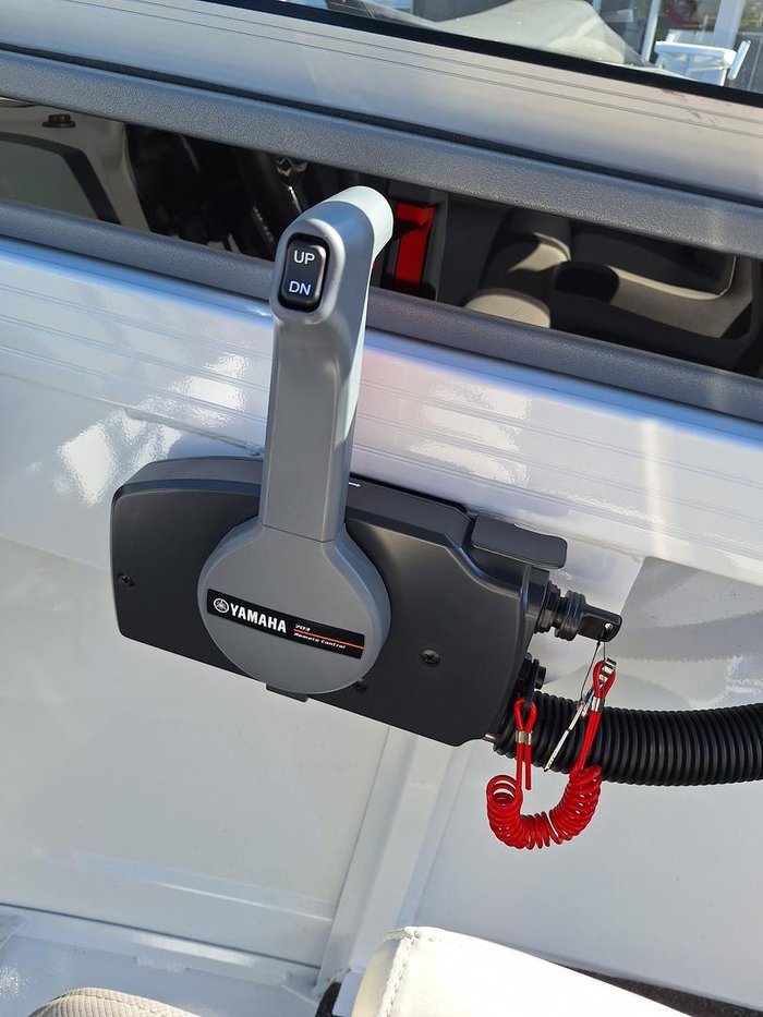 2025 QUINTREX 430 Fishabout Pro