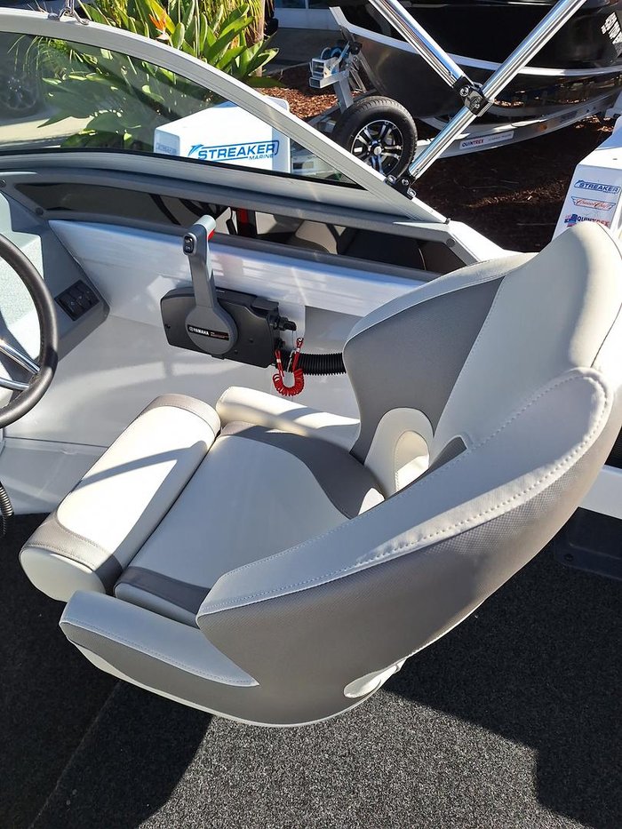 2025 QUINTREX 430 Fishabout Pro